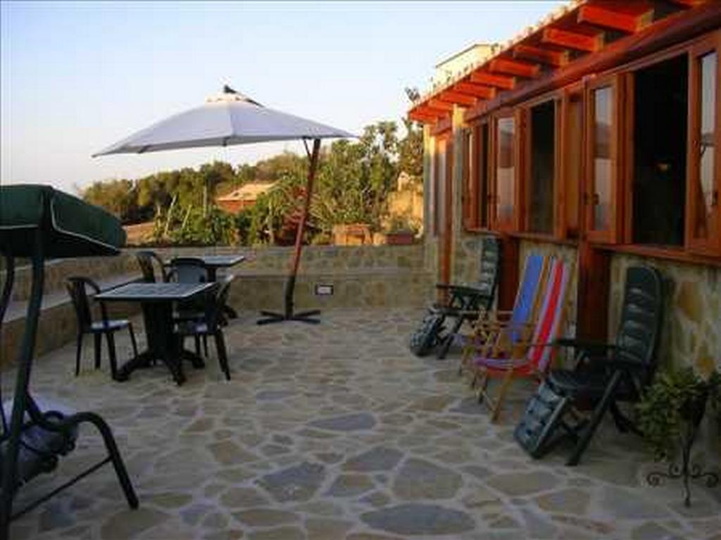 Case Vacanze La Cernia Bruna Isola di Ustica Exterior foto