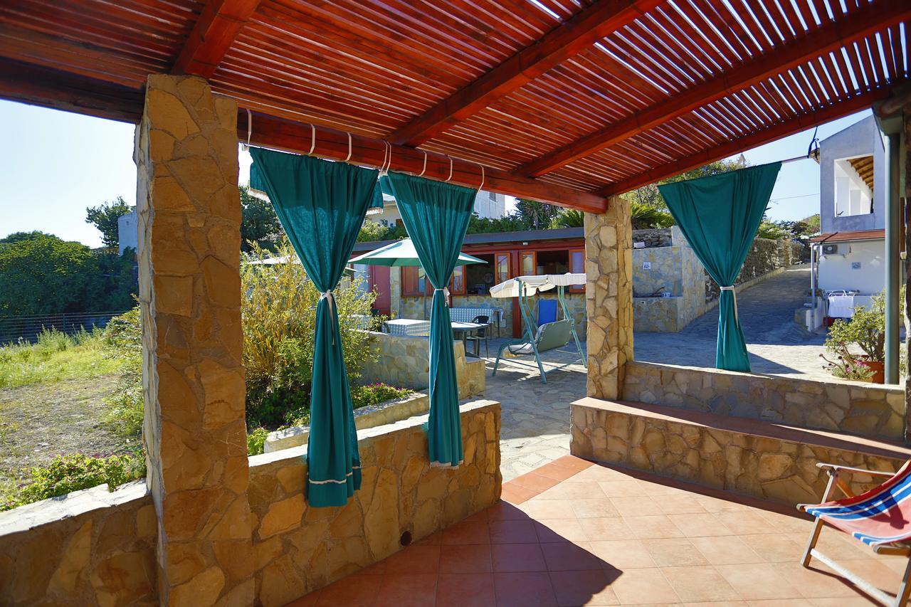 Case Vacanze La Cernia Bruna Isola di Ustica Exterior foto
